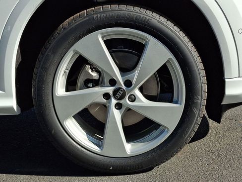 New 2026 Audi Q5 Premium Plus image 7