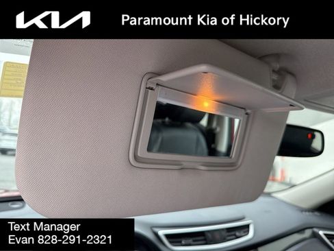 Used 2015 Nissan Rogue SL w/ SL Premium Package image 28