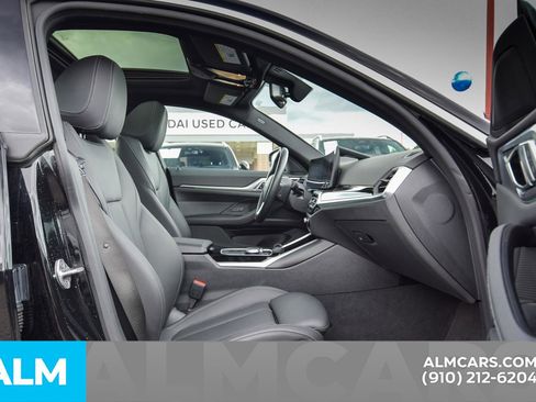 Used 2024 BMW i4 xDrive40i image 16