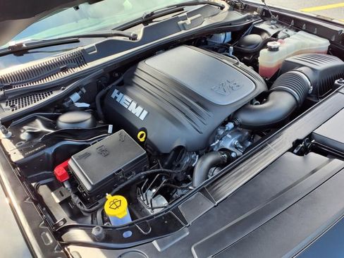 Used 2022 Dodge Challenger R/T w/ Blacktop Package image 15