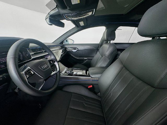 Used 2025 Audi A8 L 3.0T AWD/4WD image 21