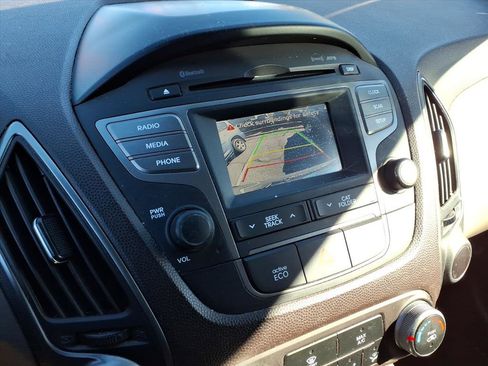 Used 2015 Hyundai Tucson GLS w/ Option Group 02 image 17