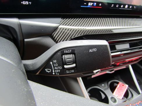 Used 2025 BMW M3 w/ M Carbon Exterior Package RWD image 47