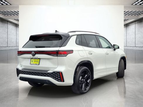 New 2026 Volkswagen Tiguan SE R-Line FWD image 6