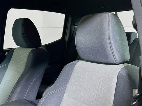 Used 2023 Toyota Tacoma TRD Off-Road image 19