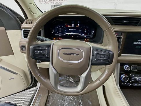 Used 2022 GMC Yukon Denali AWD/4WD image 12