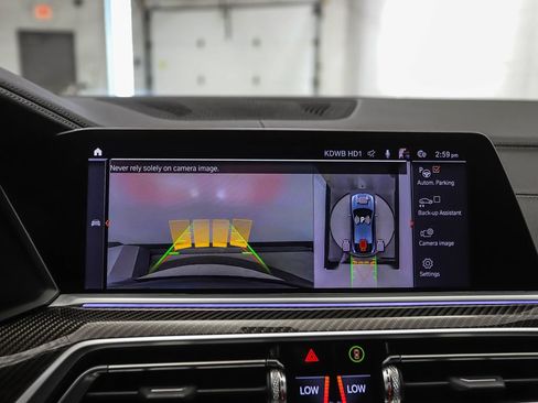 Used 2022 BMW X6 M50i w/ Premium Package AWD/4WD image 18