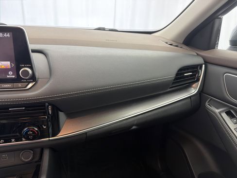 Used 2021 Nissan Rogue SV w/ Premium Package AWD/4WD image 11