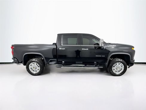 Used 2022 Chevrolet Silverado 3500 High Country w/ Safety Package II image 10