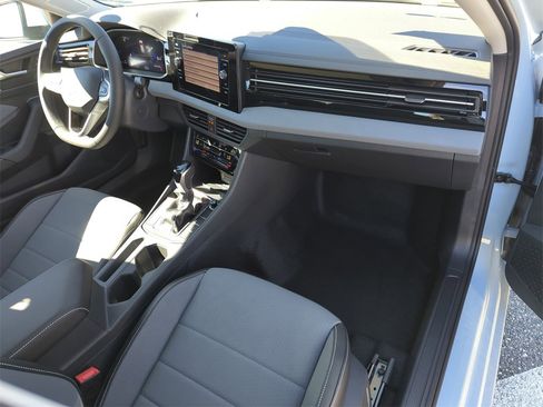 New 2026 Volkswagen Jetta SE image 18