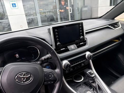 Used 2019 Toyota RAV4 XSE AWD/4WD image 11