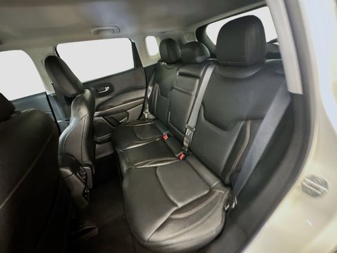 Used 2018 Jeep Compass Limited AWD/4WD image 29