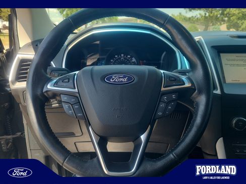Used 2019 Ford Edge SEL w/ Equipment Group 201A AWD/4WD image 9