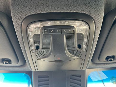 Used 2024 Mercedes-Benz Sprinter 2500 image 20