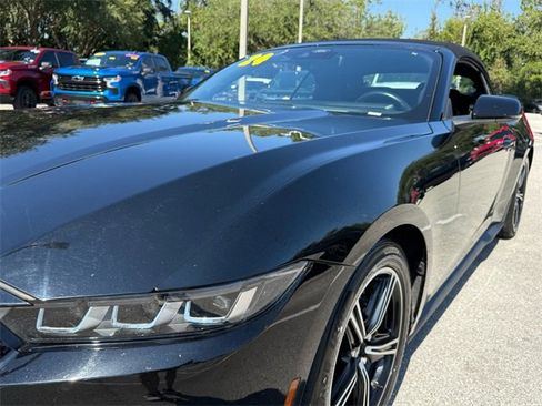 Used 2024 Ford Mustang Premium image 22