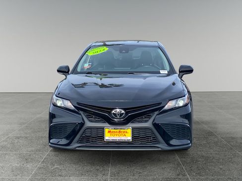 Used 2024 Toyota Camry SE image 8