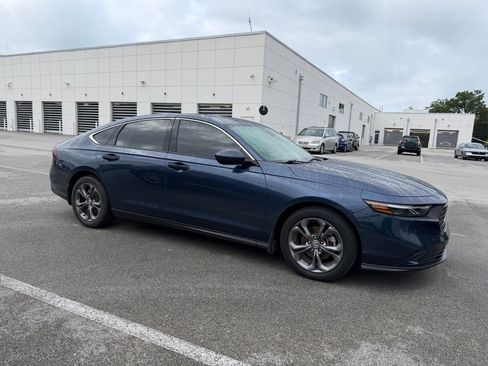 Used 2023 Honda Accord EX image 8