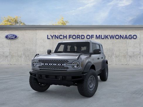 New 2025 Ford Bronco Badlands image 2