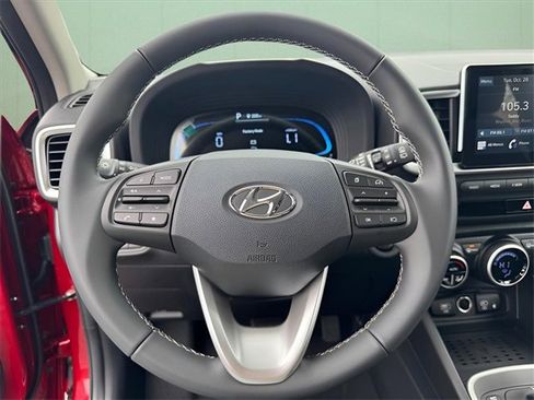 New 2026 Hyundai Venue SEL image 18