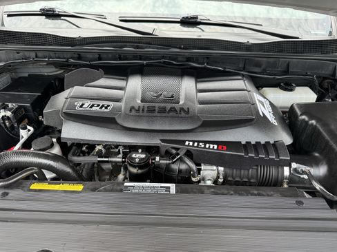 Used 2023 Nissan Titan PRO-4X w/ Pro-4x Utility Package AWD/4WD image 32