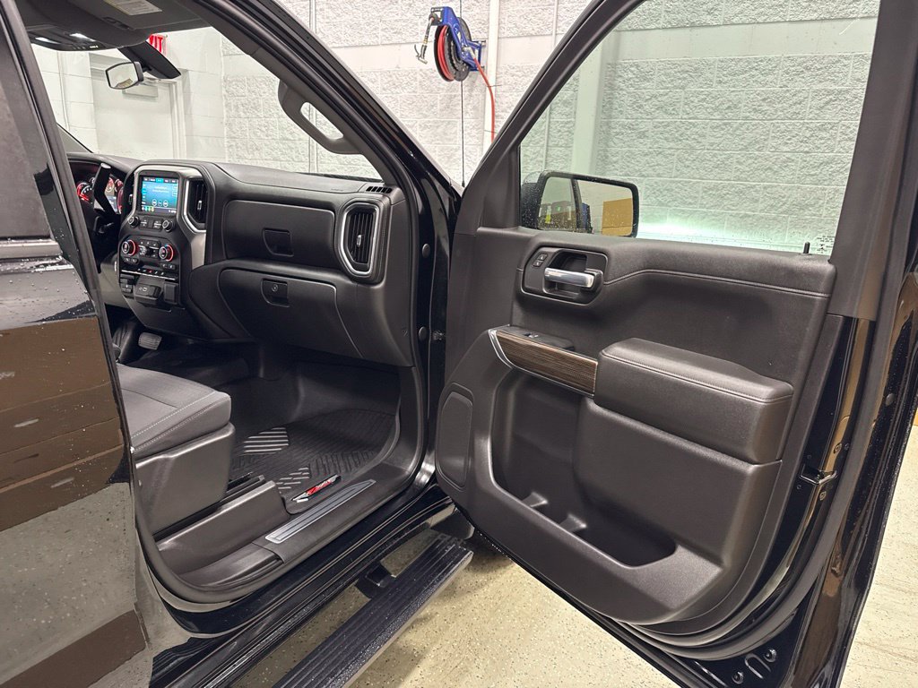 Used 2021 Chevrolet Silverado 1500 LT AWD/4WD image 27