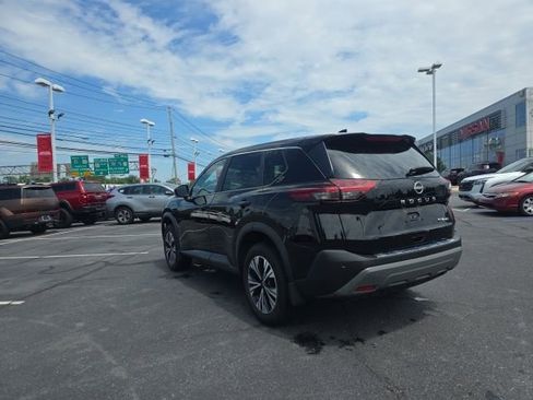 Used 2023 Nissan Rogue SV AWD/4WD image 7