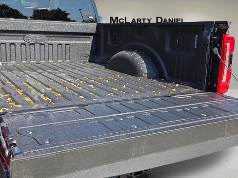 New 2026 Ford F250 Lariat w/ Black Appearance Package image 9