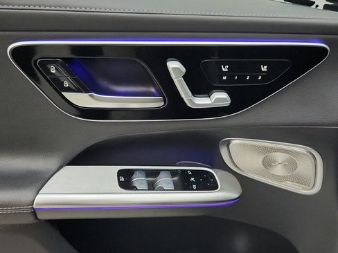 Certified 2026 Mercedes-Benz GLC 300 image 29