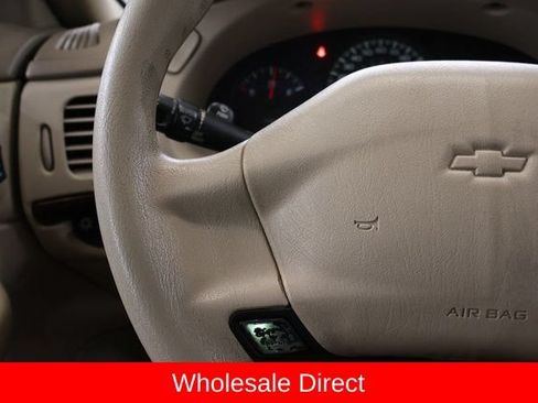 Used 2005 Chevrolet Impala w/ Preferred Equipment Group FWD image 14