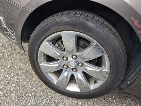Used 2012 Buick LaCrosse Premium FWD image 10