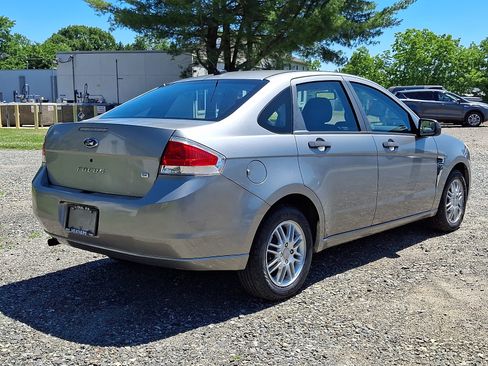 Used 2008 Ford Focus SE FWD image 7
