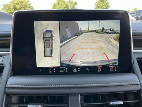 Used 2022 GMC Yukon XL AT4 w/ AT4 Premium Plus Package image 26