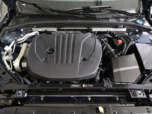 Used 2024 Volvo S60 B5 Core image 21