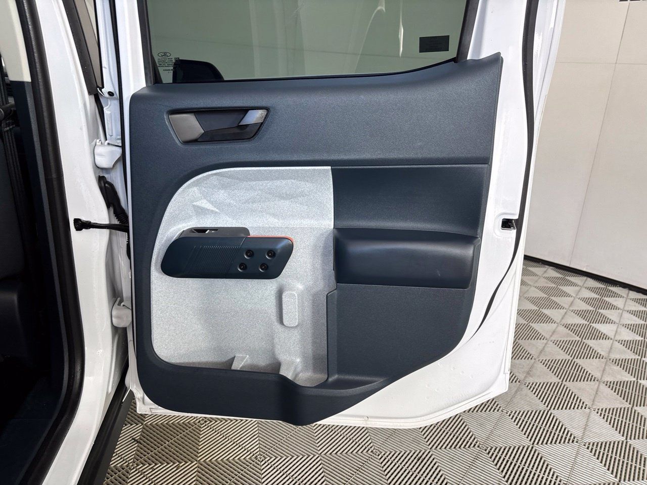 Used 2022 Ford Maverick XLT FWD image 28