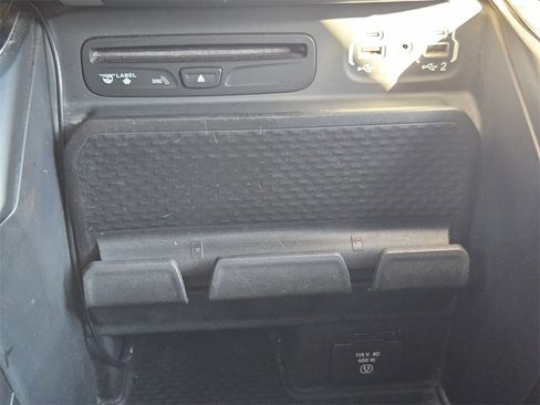 Certified 2019 RAM 3500 Laramie image 32