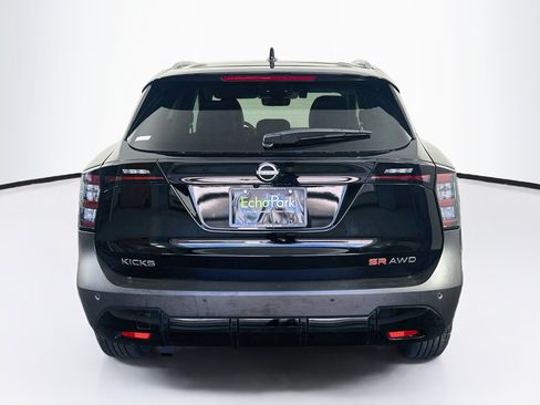 Used 2025 Nissan Kicks SR w/ Illumination Package AWD/4WD image 7