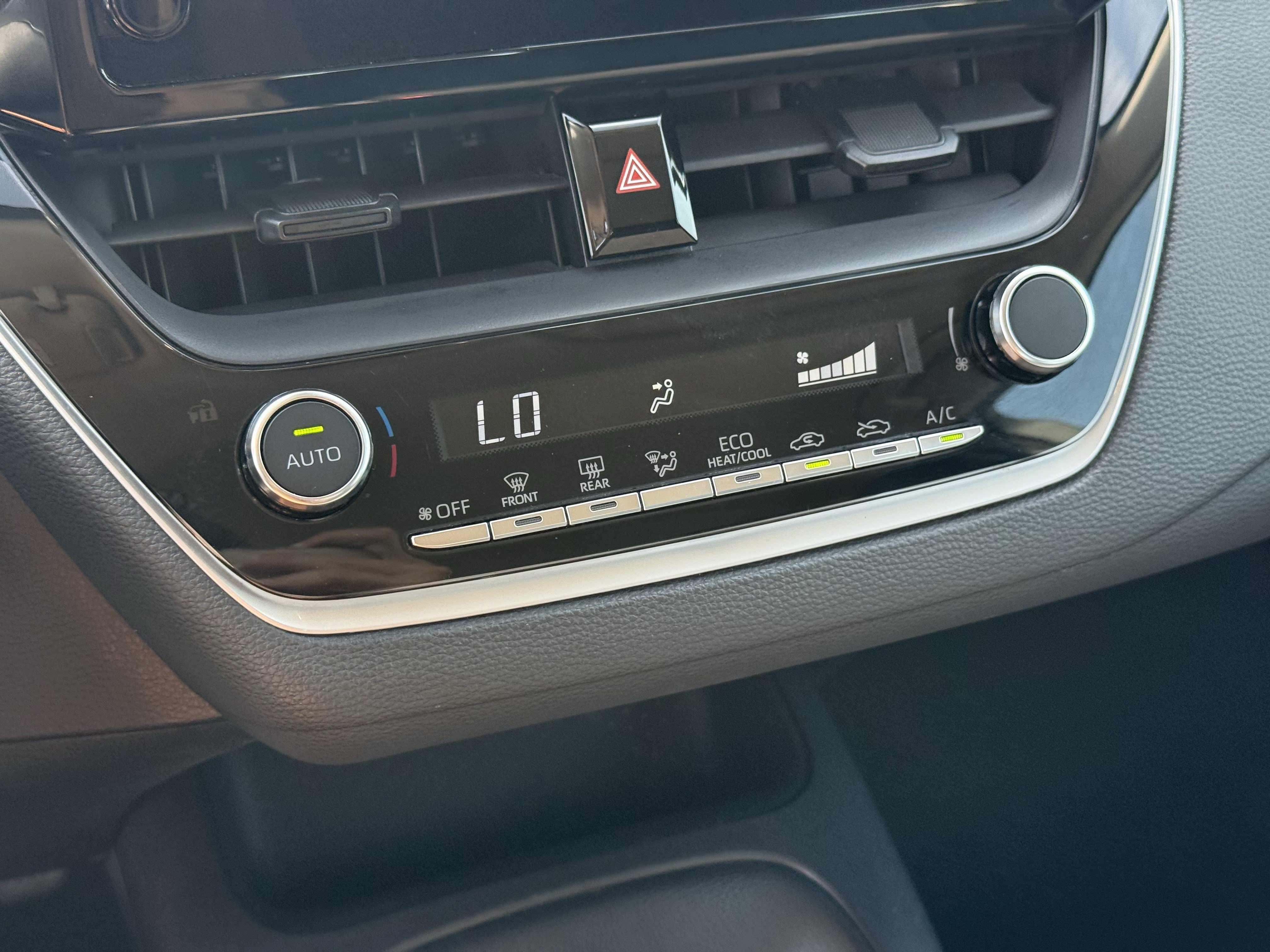 Used 2024 Toyota Corolla LE FWD image 22