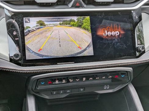 New 2026 Jeep Cherokee Limited AWD/4WD image 21