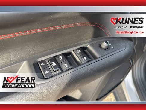 Used 2025 Jeep Compass Trailhawk AWD/4WD image 21