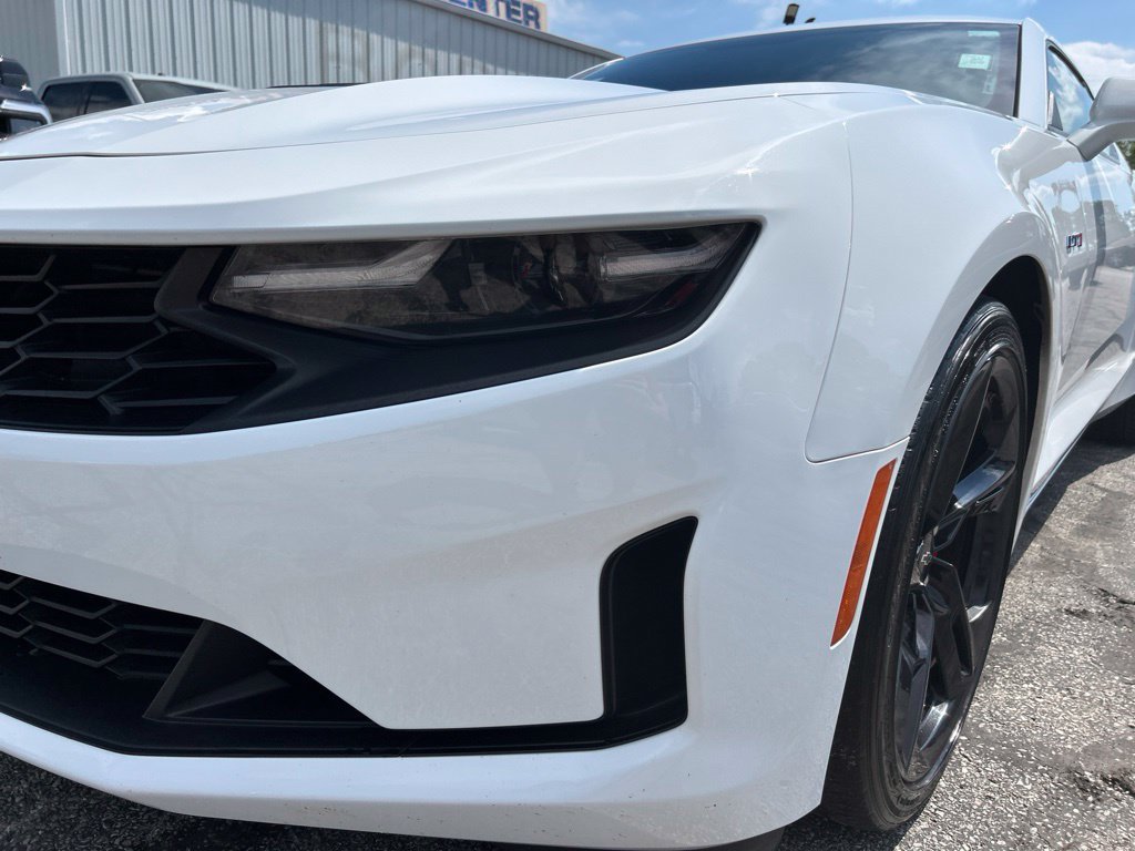 Used 2020 Chevrolet Camaro LT w/ Technology Package RWD image 6
