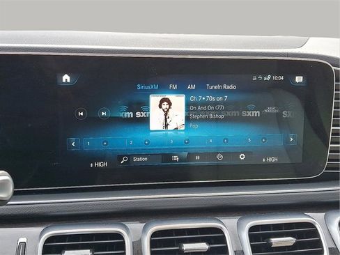 Used 2022 Mercedes-Benz GLS 450 4MATIC image 17