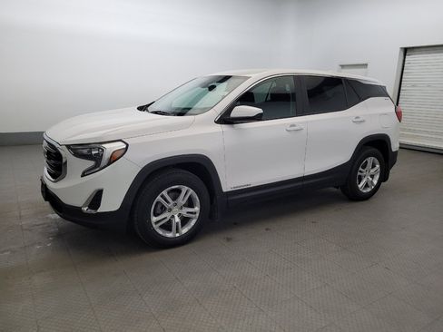 Used 2021 GMC Terrain SLE AWD/4WD image 2