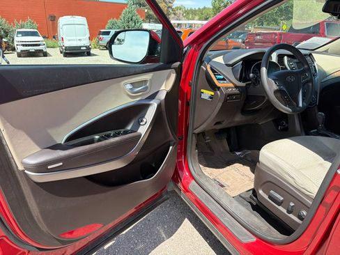 Used 2016 Hyundai Santa Fe SE AWD/4WD image 8
