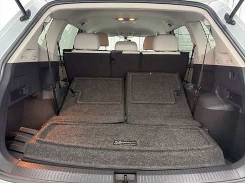 Used 2018 Volkswagen Tiguan SE FWD image 27