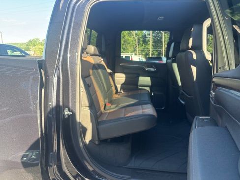 Used 2023 Chevrolet Silverado 1500 High Country w/ High Country Premium Package AWD/4WD image 41