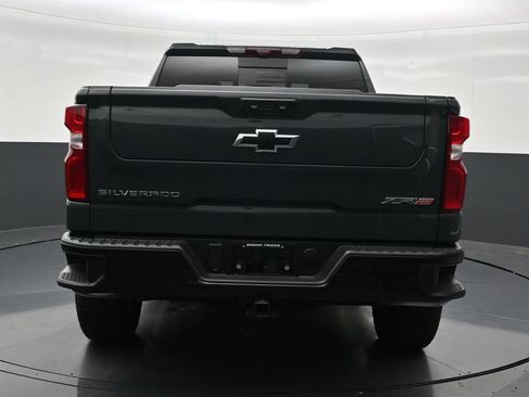Used 2025 Chevrolet Silverado 1500 ZR2 w/ Technology Package AWD/4WD image 4