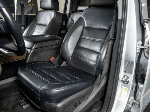 Used 2018 GMC Sierra 3500 Denali w/ Duramax Plus Package image 29