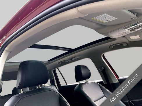 Used 2019 Volkswagen Tiguan SE w/ Panoramic Sunroof Package AWD/4WD image 18