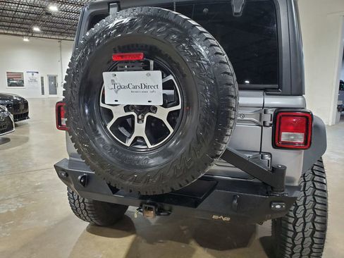 Used 2019 Jeep Wrangler Unlimited Rubicon AWD/4WD image 45