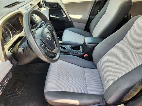 Used 2013 Toyota RAV4 LE AWD/4WD image 16